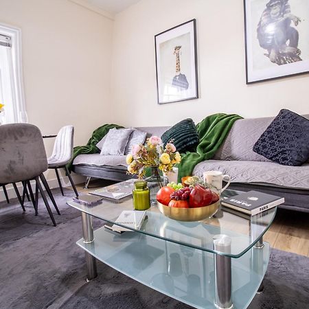 Cosy 2-Bedroom Apartment In Mayfair 8Cb - 4Th Floor No Elevator لندن المظهر الخارجي الصورة