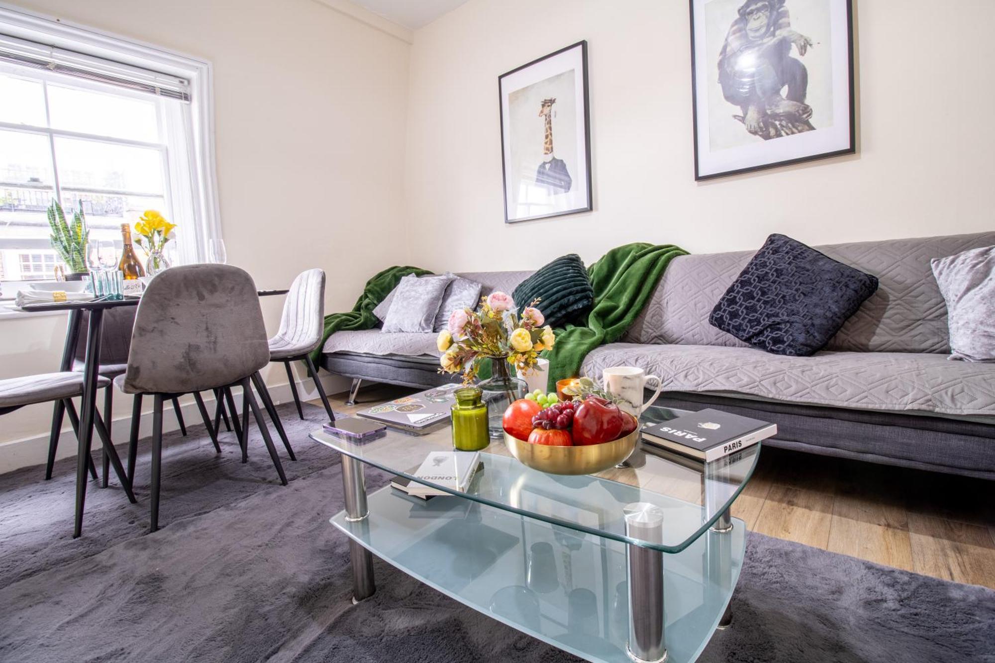 Cosy 2-Bedroom Apartment In Mayfair 8Cb - 4Th Floor No Elevator لندن المظهر الخارجي الصورة