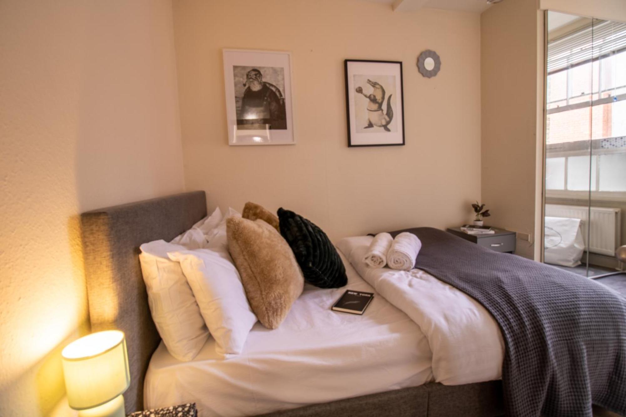 Cosy 2-Bedroom Apartment In Mayfair 8Cb - 4Th Floor No Elevator لندن المظهر الخارجي الصورة