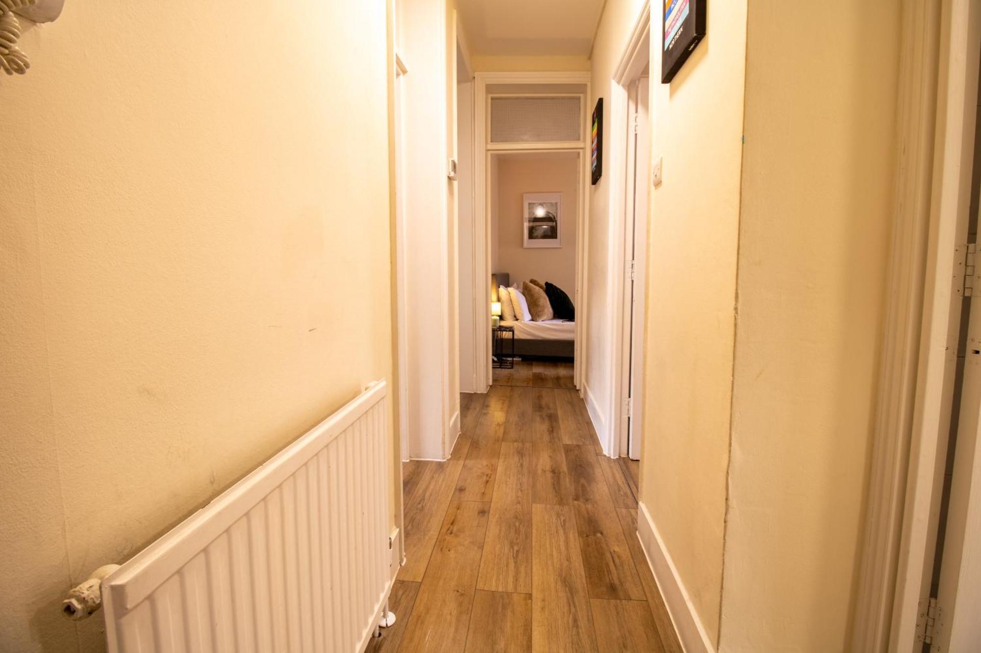 Cosy 2-Bedroom Apartment In Mayfair 8Cb - 4Th Floor No Elevator لندن المظهر الخارجي الصورة