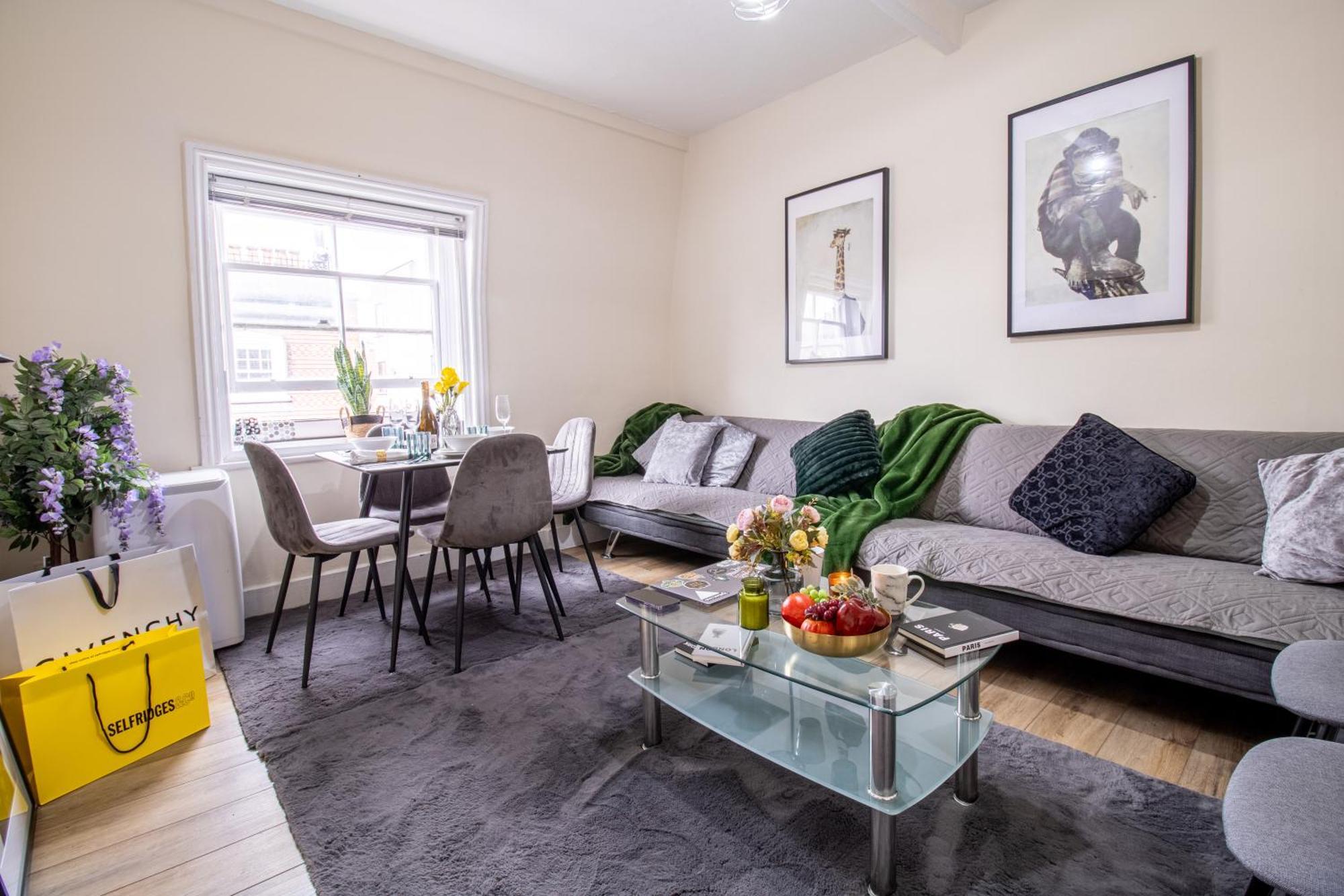 Cosy 2-Bedroom Apartment In Mayfair 8Cb - 4Th Floor No Elevator لندن المظهر الخارجي الصورة